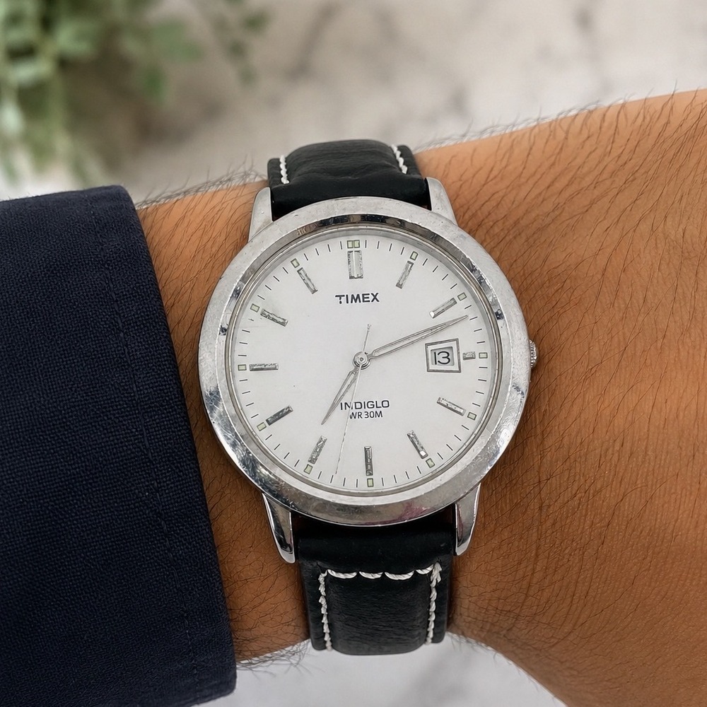 Vintage Timex Indiglo Mens White Dial Date Watch Black Leather Strap New Battery